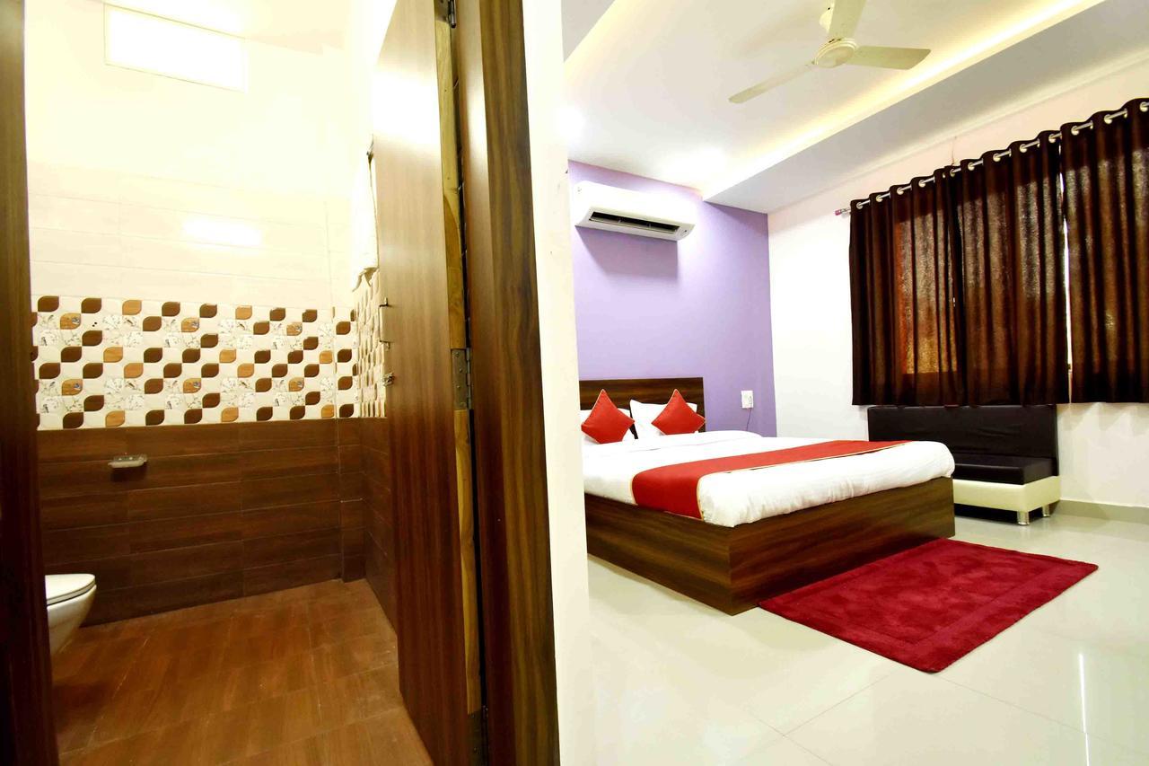 Hotel Hori Palace Ujjain Esterno foto