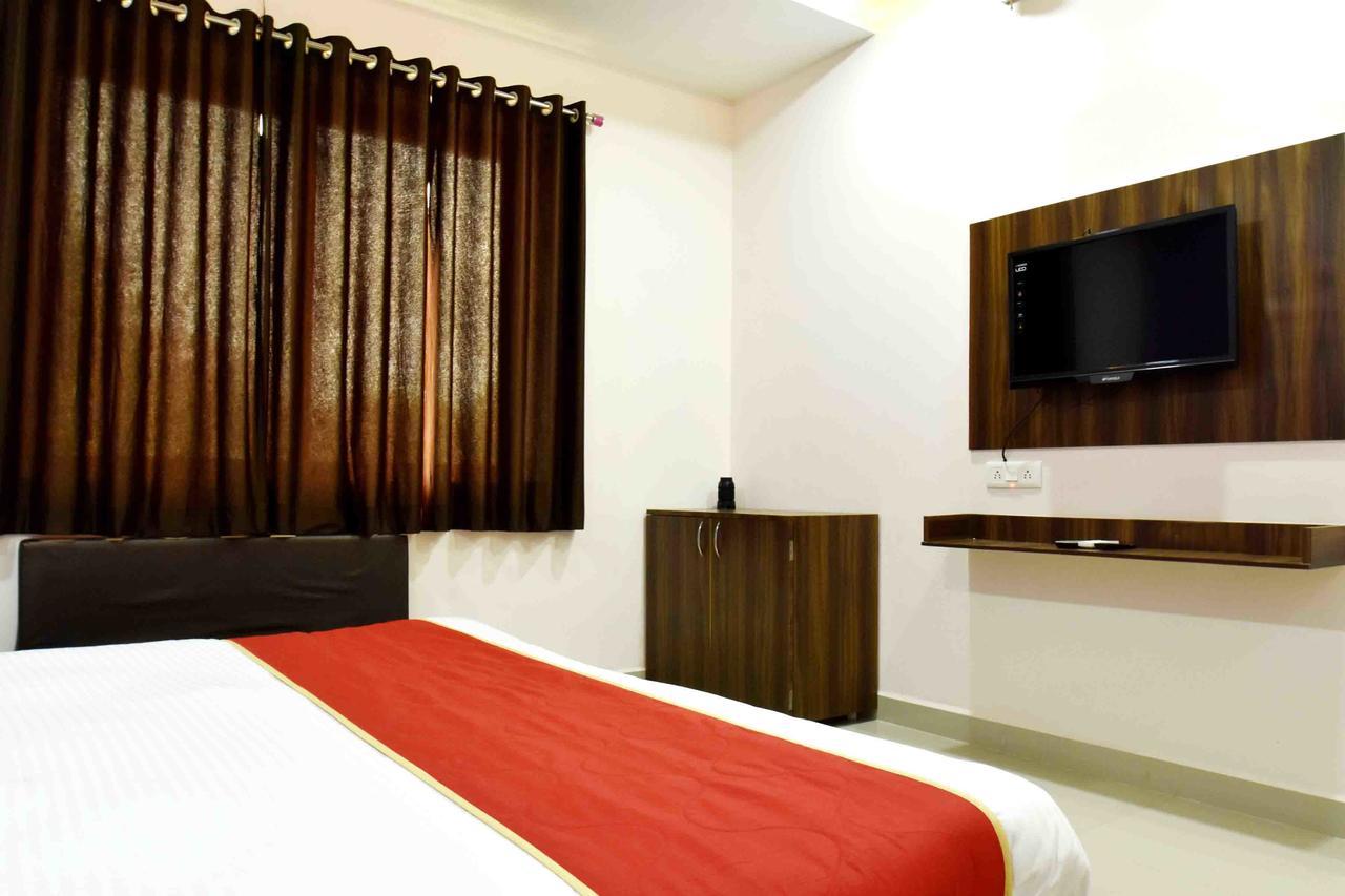 Hotel Hori Palace Ujjain Esterno foto