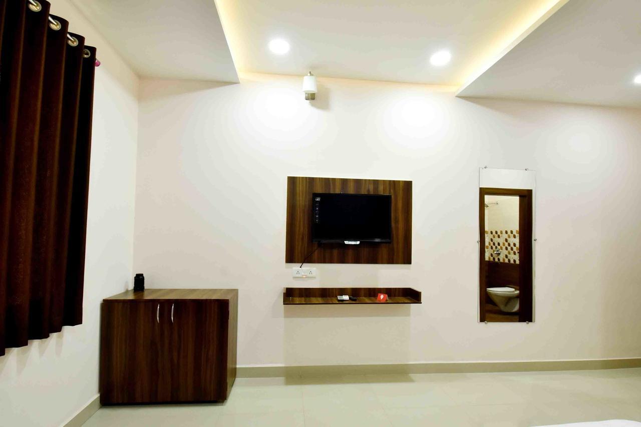 Hotel Hori Palace Ujjain Esterno foto